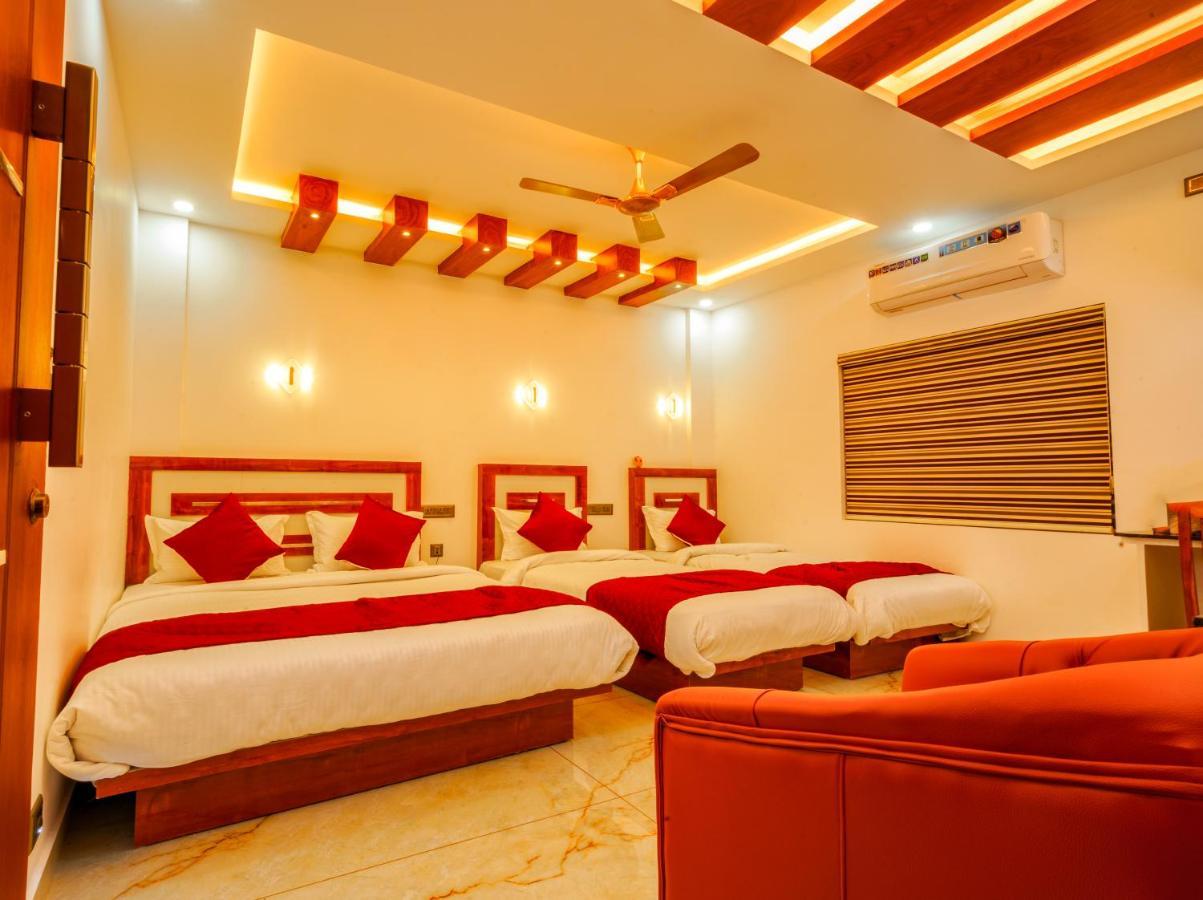 Marina Suites Airport Hotel Kochi Exteriér fotografie