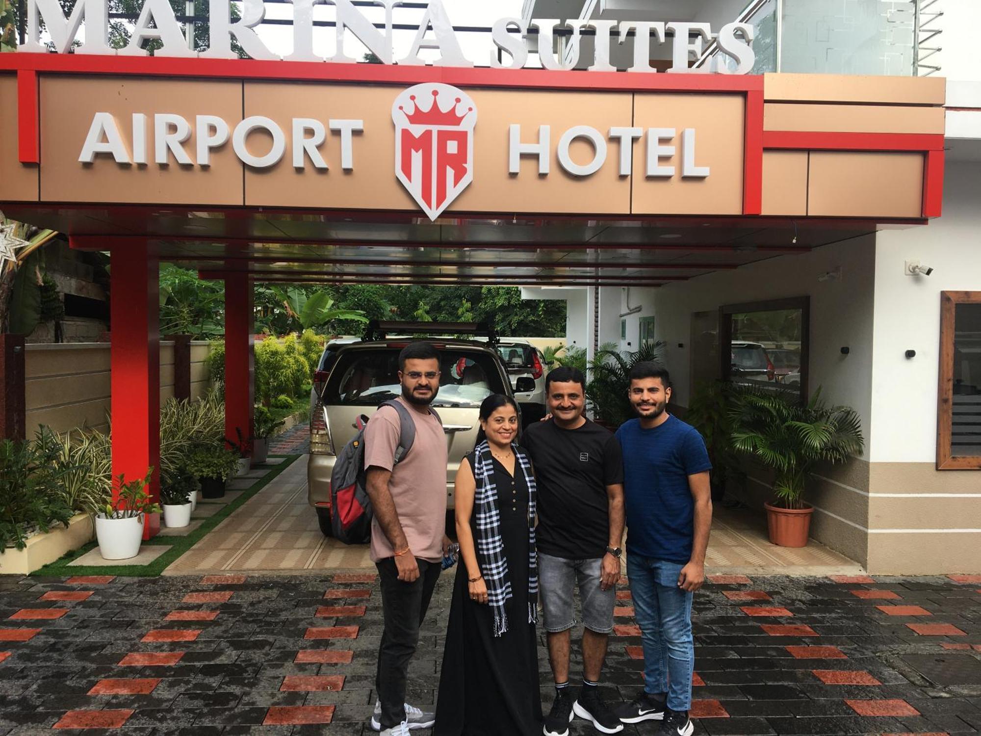 Marina Suites Airport Hotel Kochi Exteriér fotografie