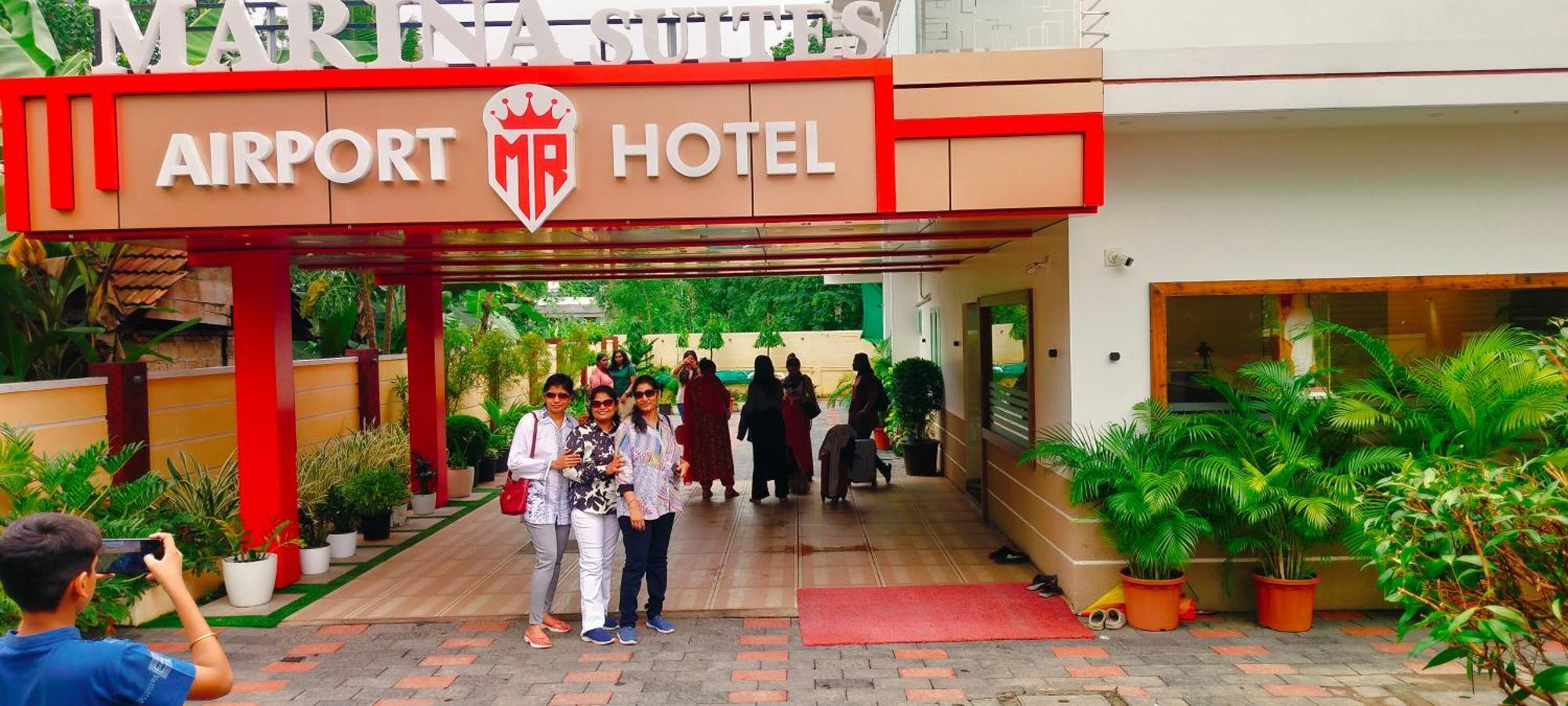 Marina Suites Airport Hotel Kochi Exteriér fotografie