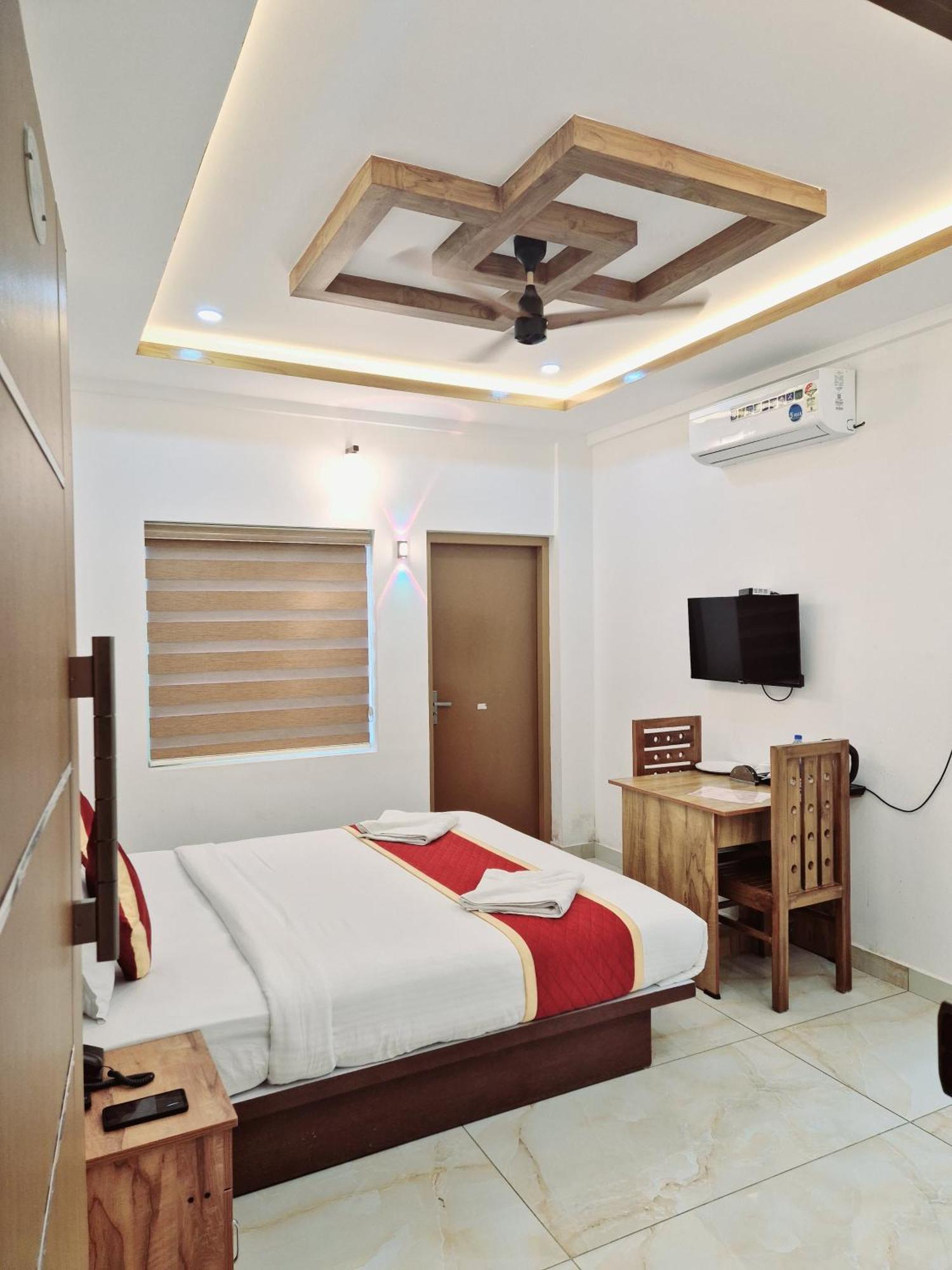 Marina Suites Airport Hotel Kochi Exteriér fotografie